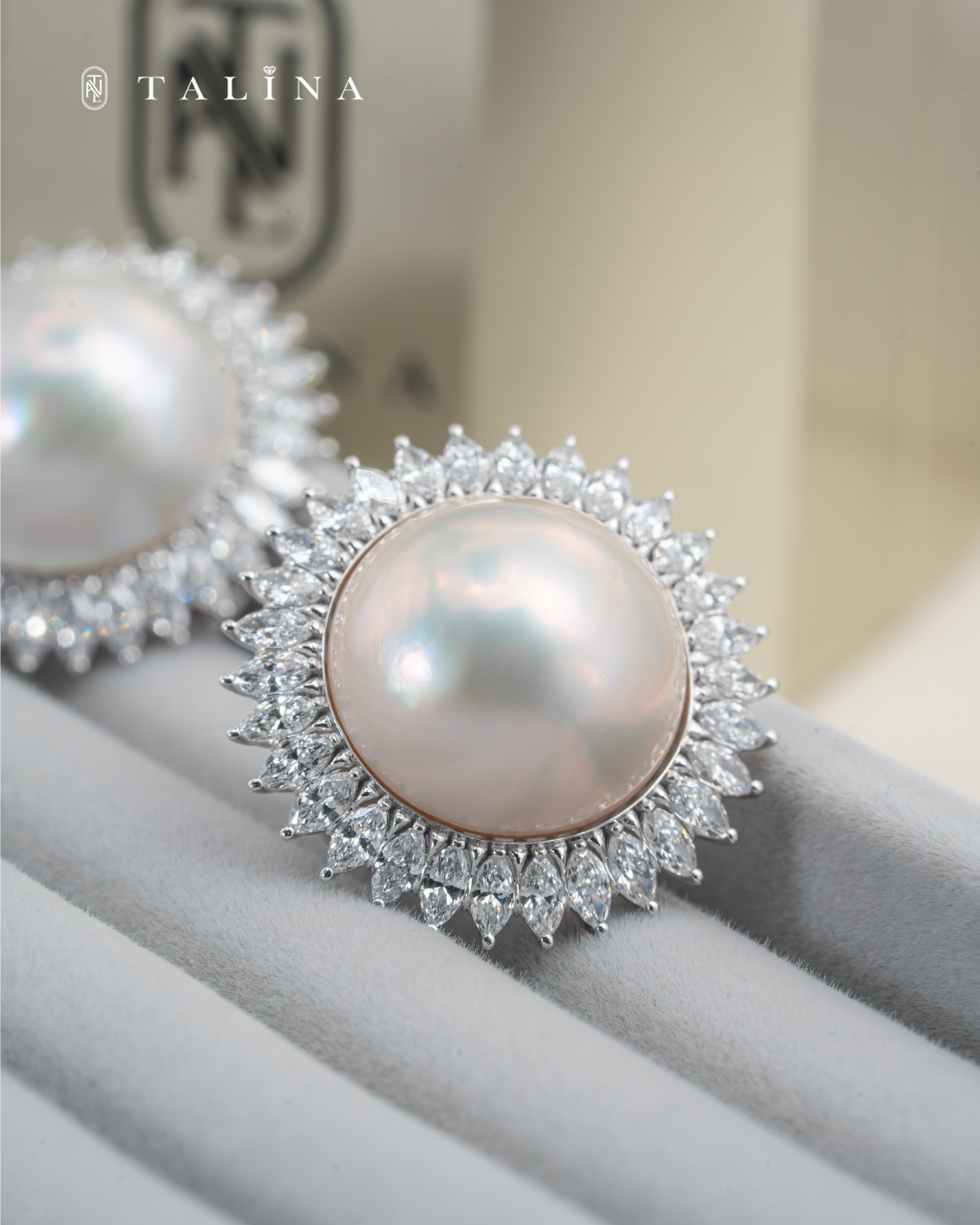 2ct Oval Lab-grown Halo Diamond Ring_NGANG.338-02_-27-10-2026-12-11-03.jpg